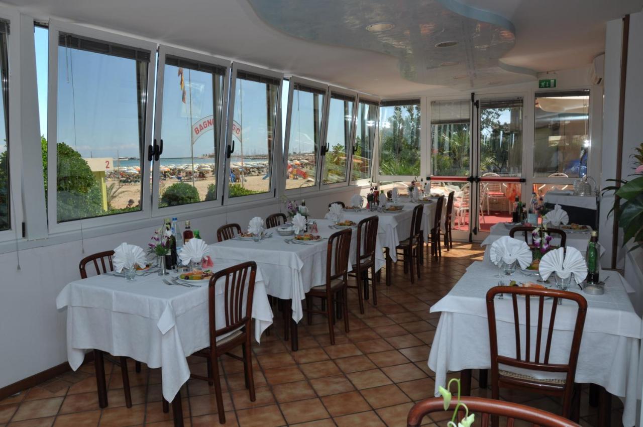 רימיני Hotel Driade Sul Mare מראה חיצוני תמונה