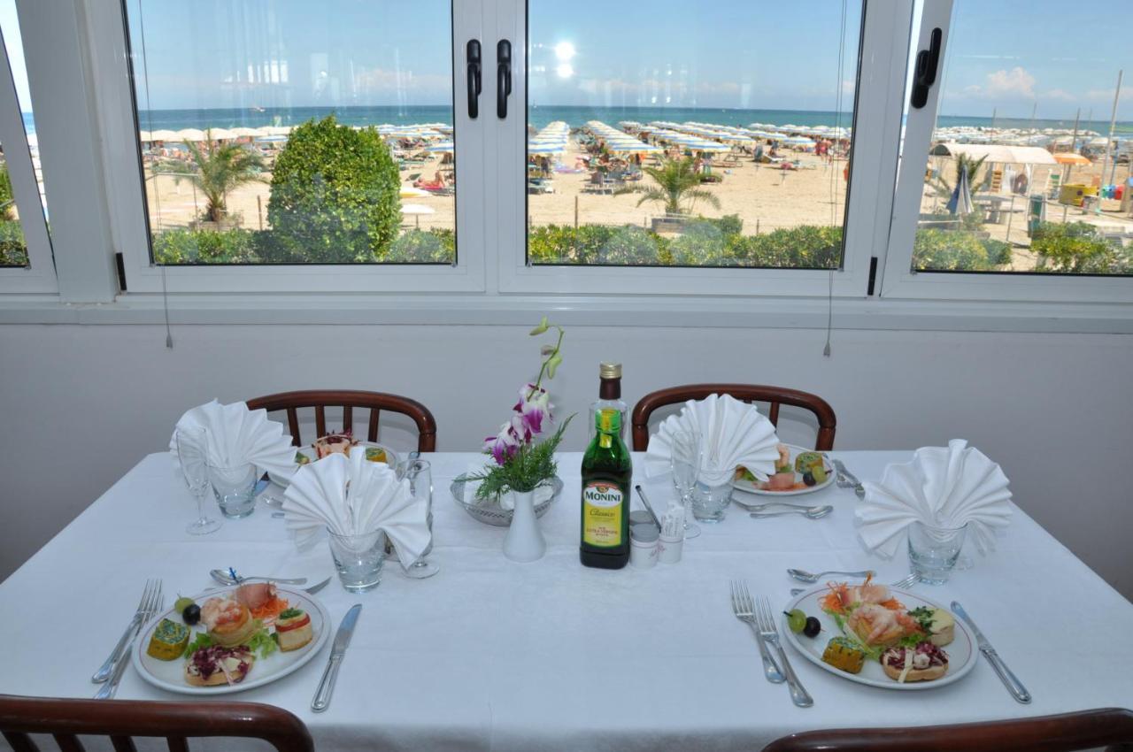 רימיני Hotel Driade Sul Mare מראה חיצוני תמונה