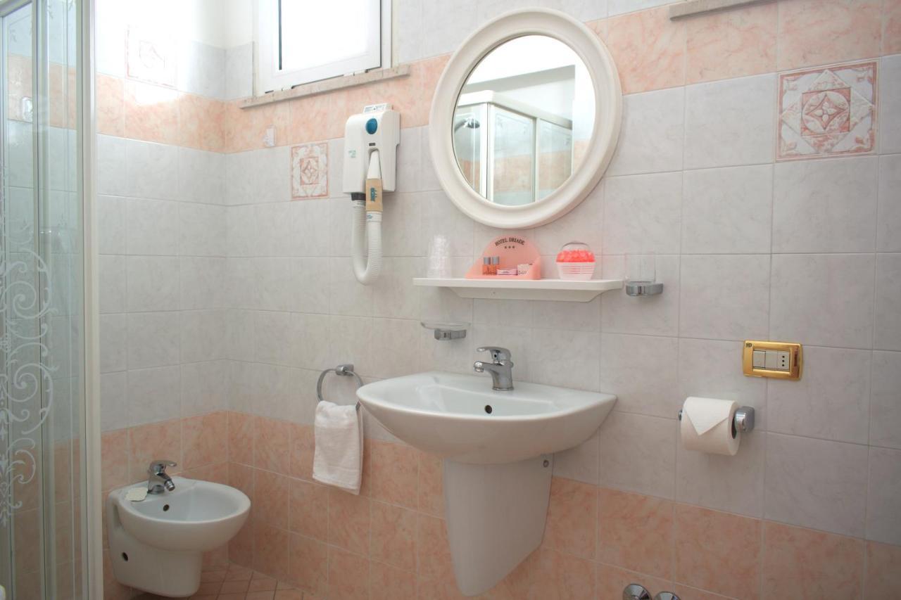 רימיני Hotel Driade Sul Mare מראה חיצוני תמונה