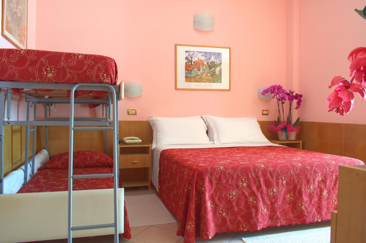 רימיני Hotel Driade Sul Mare מראה חיצוני תמונה