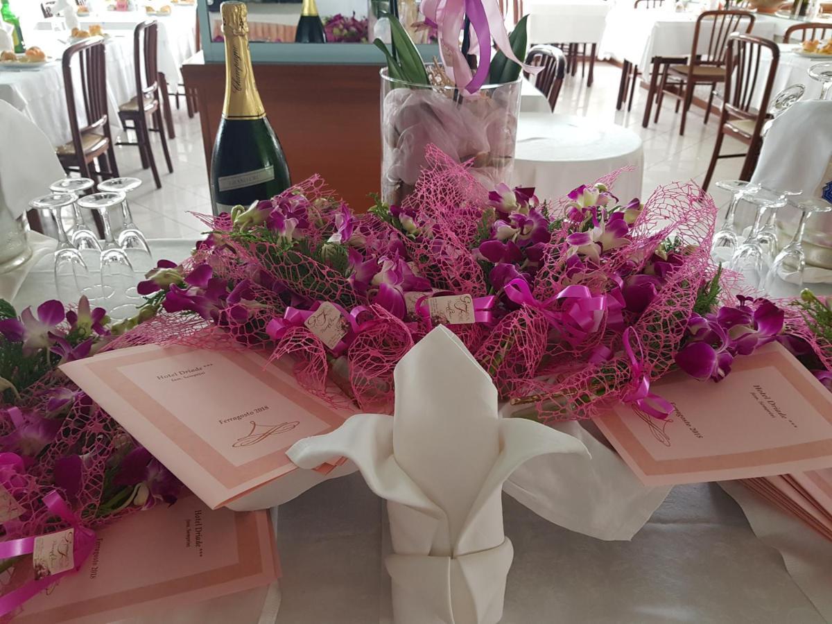 רימיני Hotel Driade Sul Mare מראה חיצוני תמונה