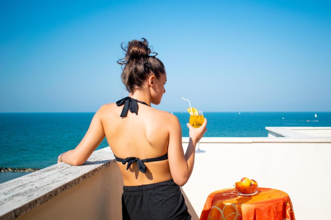 רימיני Hotel Driade Sul Mare מראה חיצוני תמונה