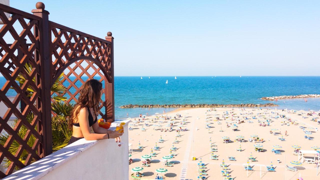 רימיני Hotel Driade Sul Mare מראה חיצוני תמונה