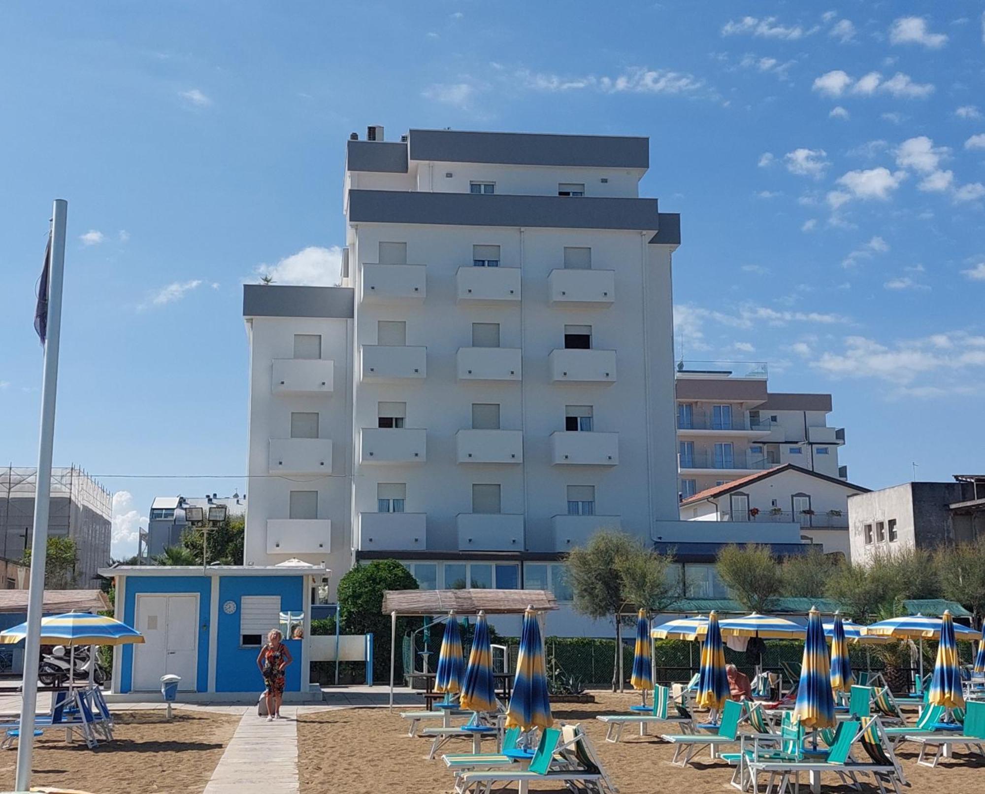 רימיני Hotel Driade Sul Mare מראה חיצוני תמונה