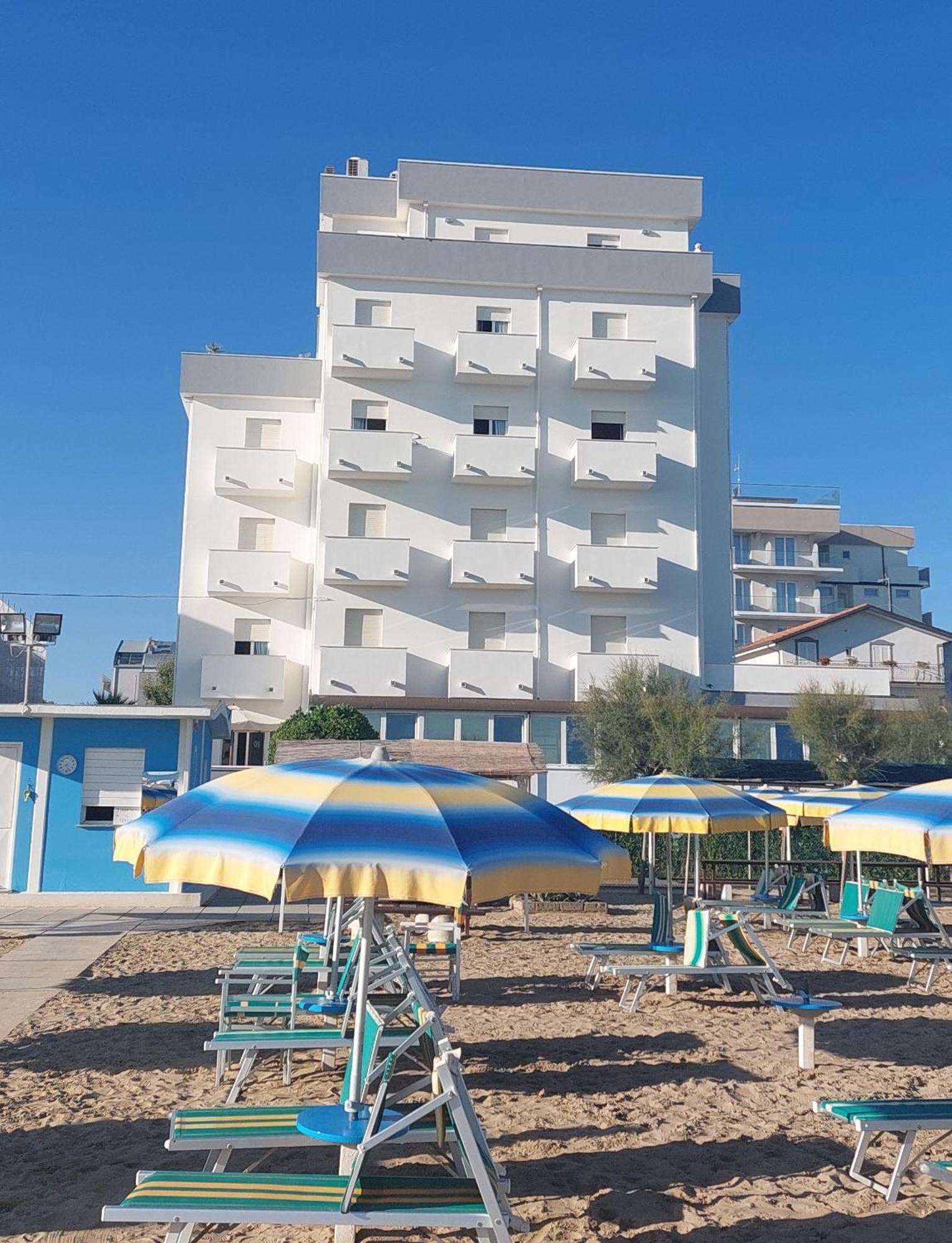 רימיני Hotel Driade Sul Mare מראה חיצוני תמונה