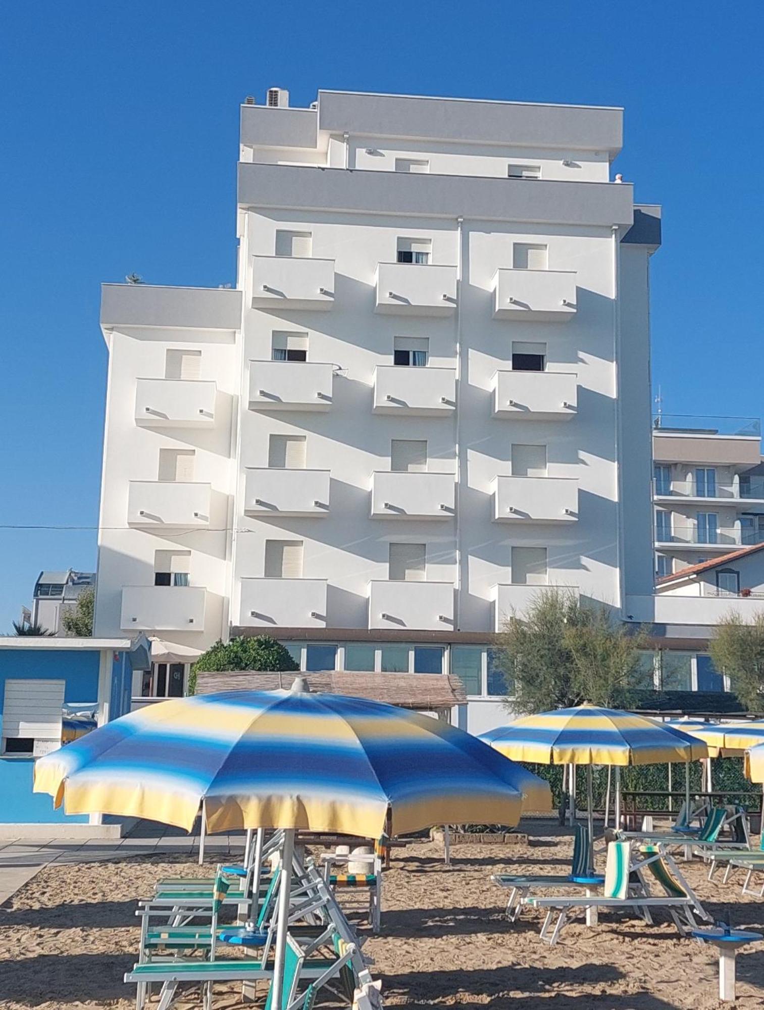 רימיני Hotel Driade Sul Mare מראה חיצוני תמונה
